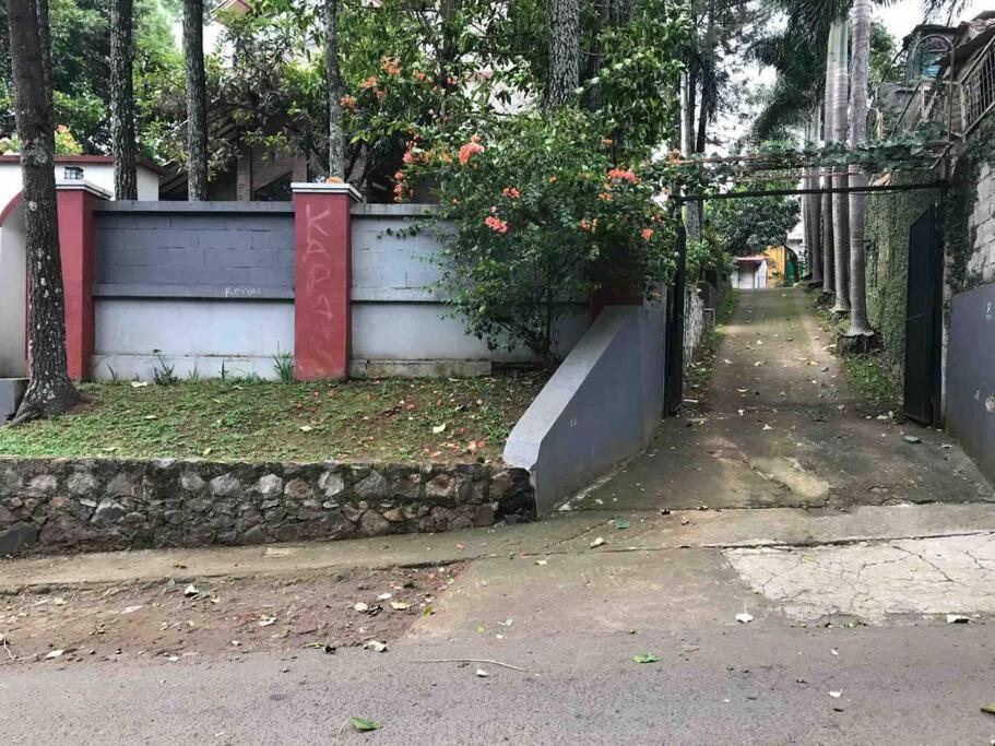 باندونج Villa Naumi المظهر الخارجي الصورة